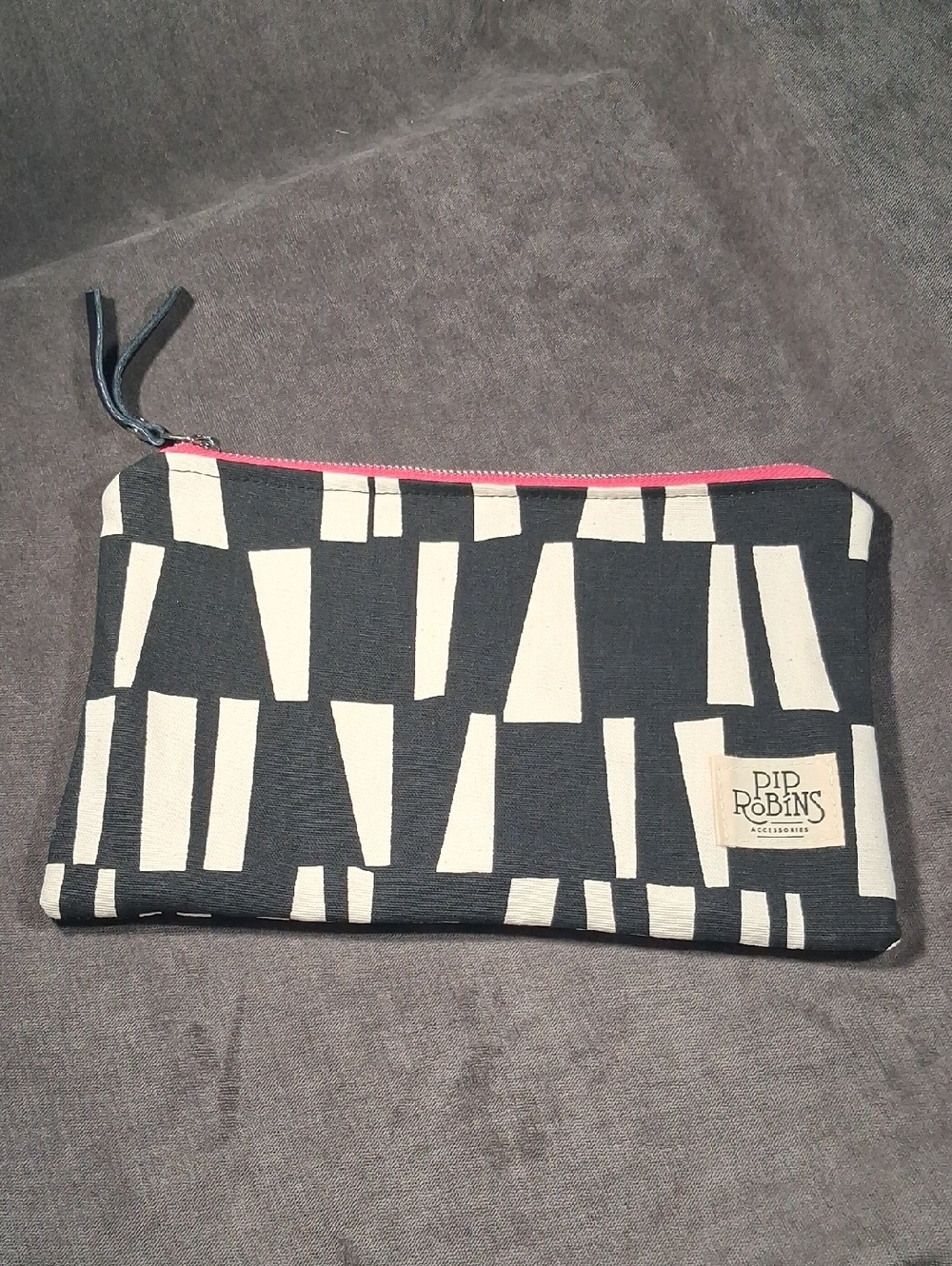 Pip Robins Accessories Black White Canvas Bag with Pink and Silver Zip NEW